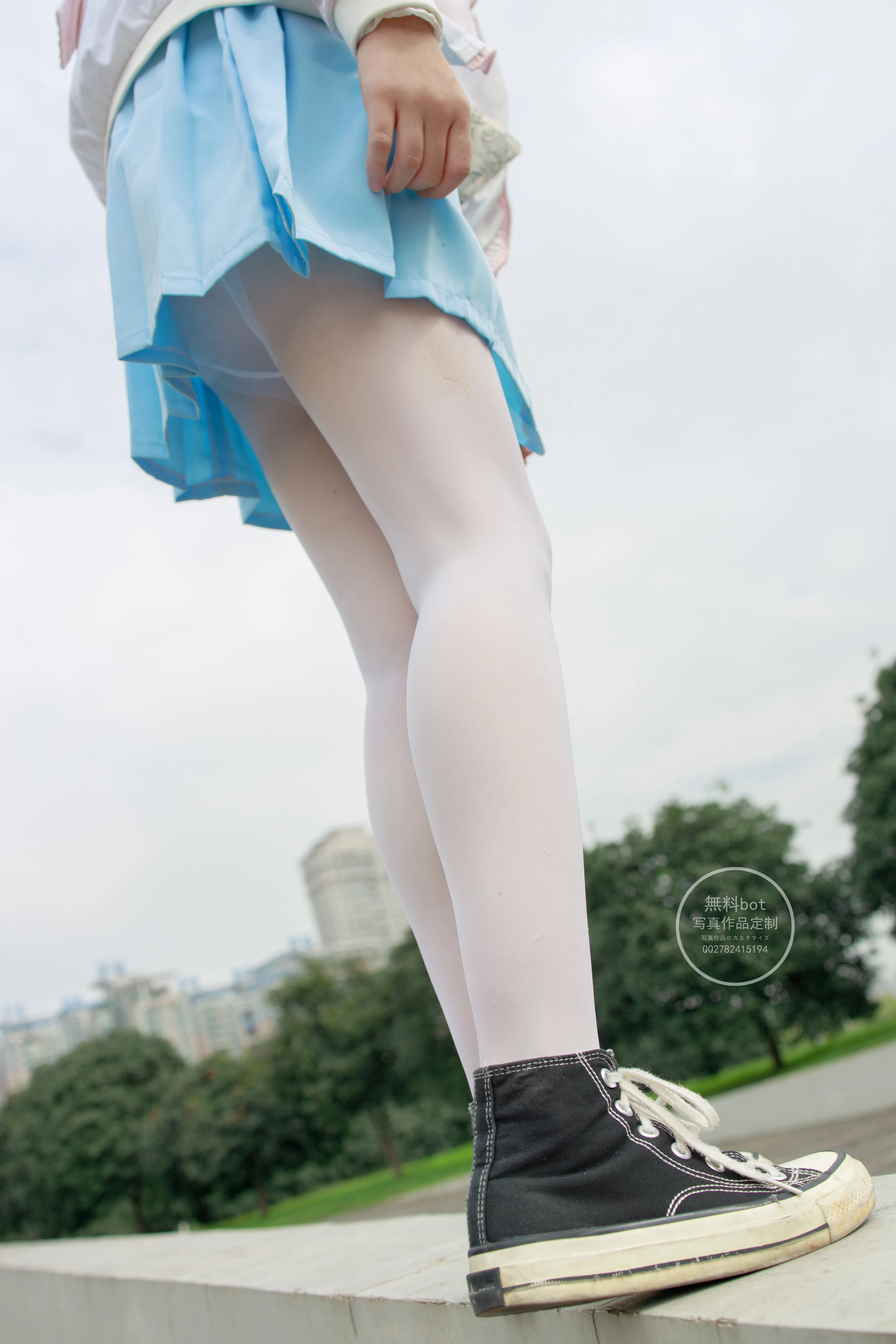 森萝财团 有料005  小茵 公园白丝 [68P]插图4